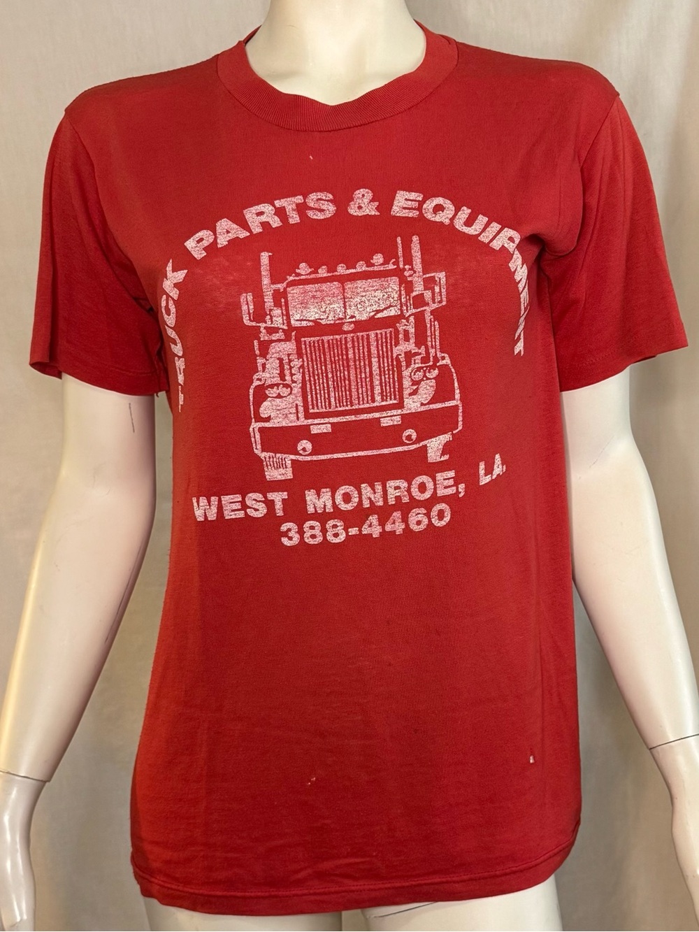 Vintage 80s Jerzees by Russell Truck Parts & Equipment Red T-Shirt size medium